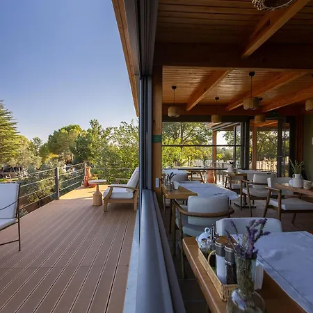 Δωμάτια σε οικογενειακή κατοικία Ida Trio *