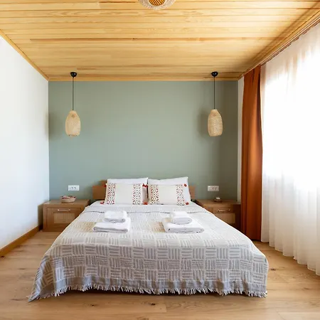 Ida Trio Δωμάτια σε οικογενειακή κατοικία Αδραμύττιο