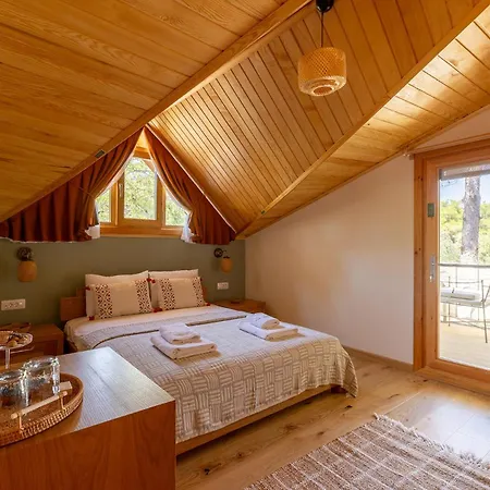 Δωμάτια σε οικογενειακή κατοικία Ida Trio