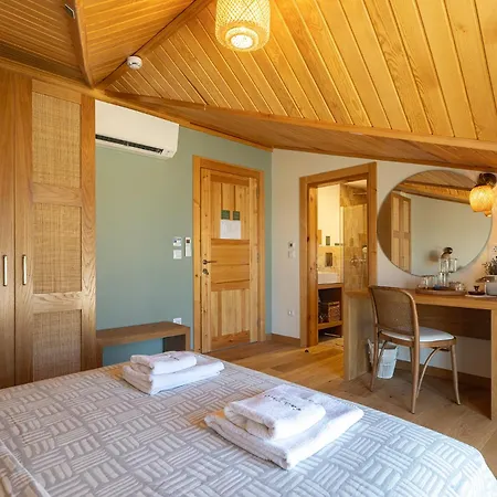 Ida Trio Αδραμύττιο