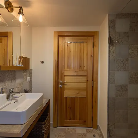 Ida Trio Δωμάτια σε οικογενειακή κατοικία *